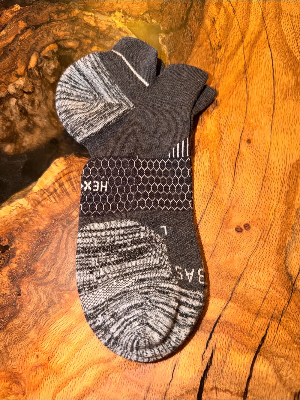 Bombas Hex Tec Ankle Socks Size Large Black Gray NWOT